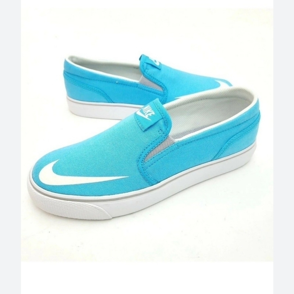 Nike Youth Unisex Toki Slipon CVS Clearwater/White-Wolf 7Y 8.5W